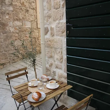 Almara Stone House - Authentic Stone House In * Vis