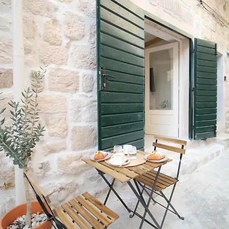 Almara Stone House Appartement *