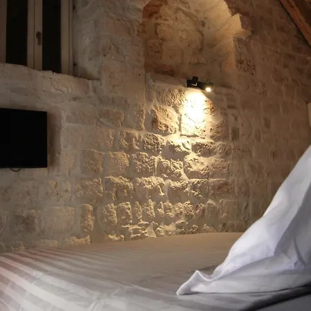 Apartment Almara Stone House - Authentic Stone House In Vis