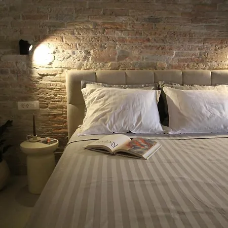 Almara Stone House - Authentic Stone House In Apartment