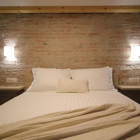 Almara Stone House - Authentic Stone House In Apartment